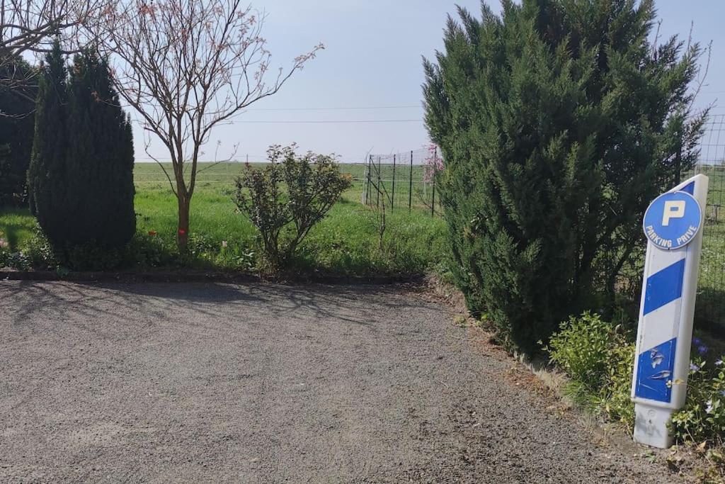 Вилла Gite La Metairie, Au Calme A La Campagne Saint-Seurin-de-Palenne Экстерьер фото